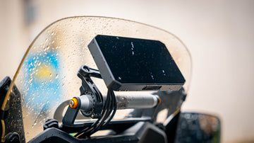 How to set up and use a motorcycle smart riding system effectively